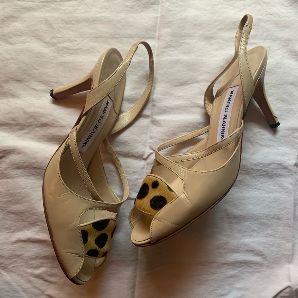 Manolo Blahnik créame beige leopard sandal heel